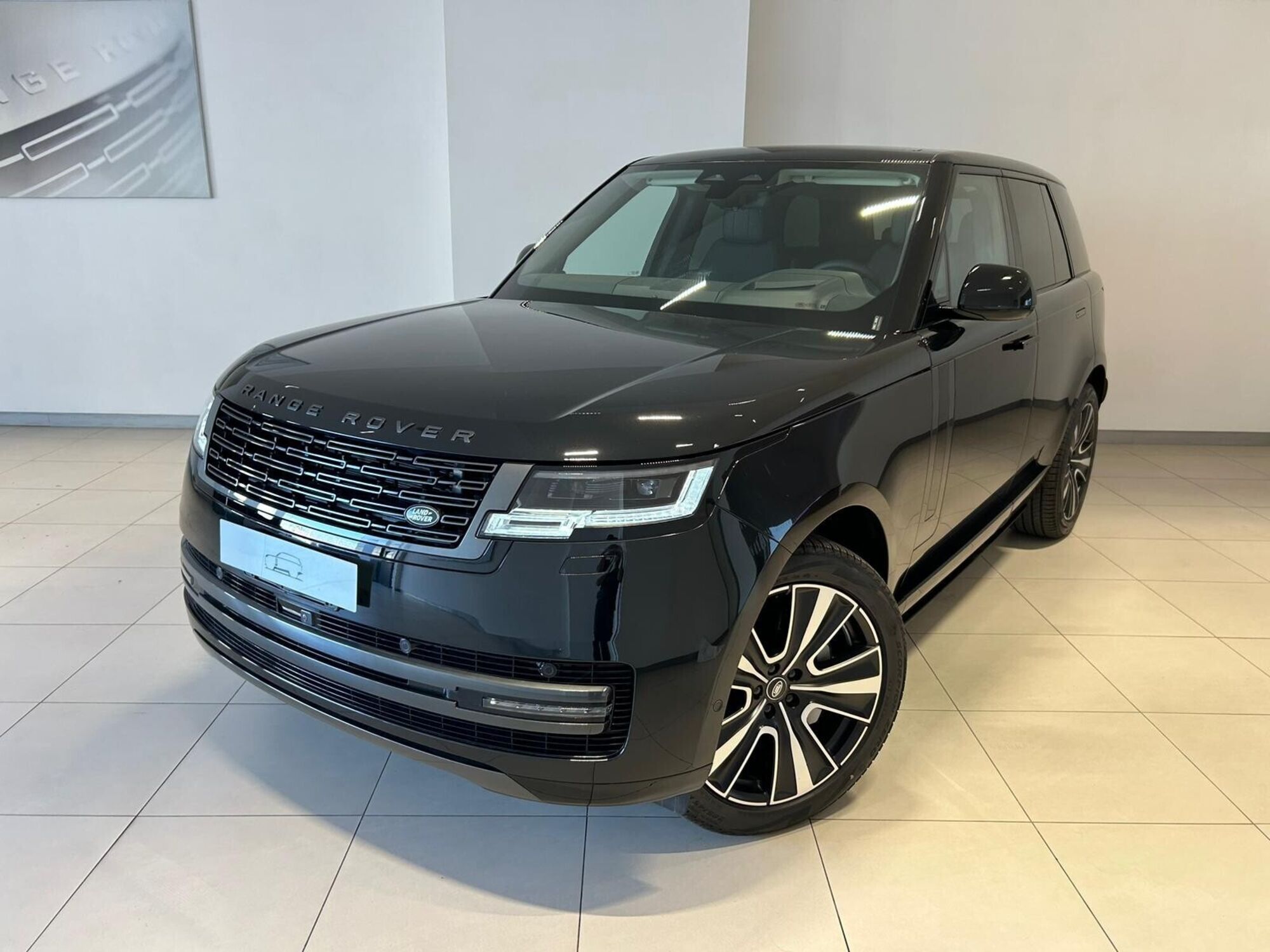 Land Rover Range Rover 3.0D l6 HSE nuova a Napoli