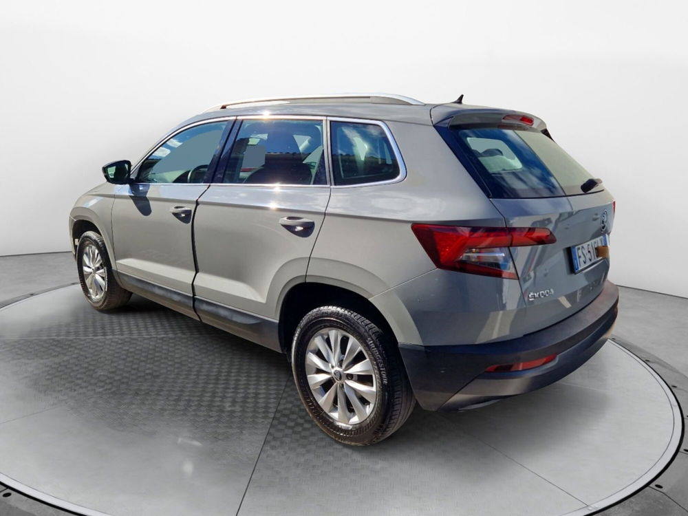 Skoda Karoq usata a Prato (6)