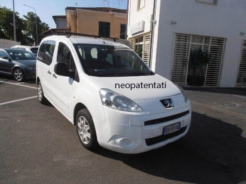 Peugeot Partner Mix 1.6 HDi 90CV Comfort  del 2011 usata a San Vincenzo