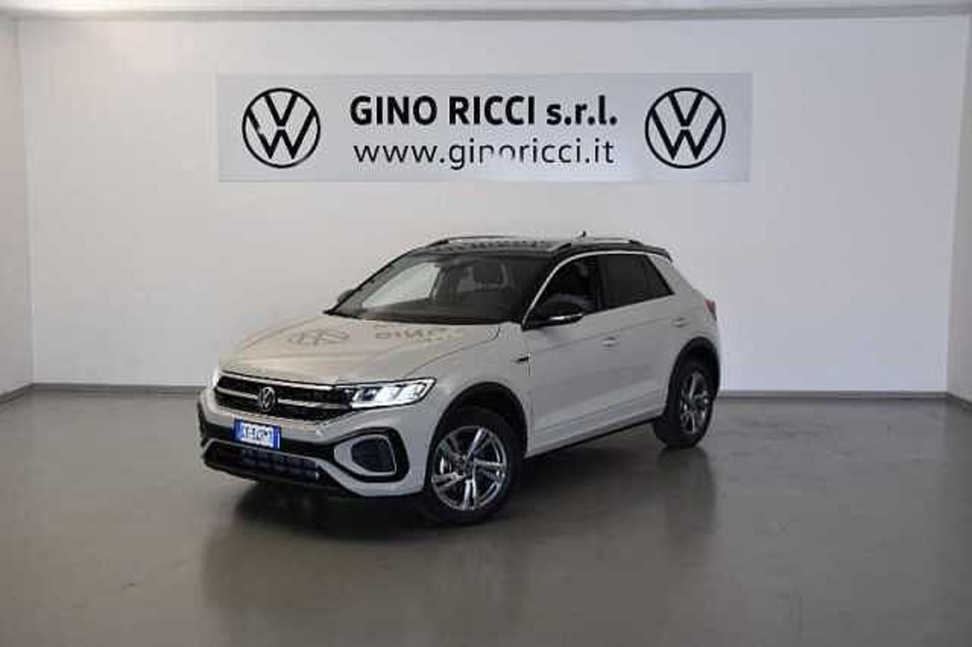 Volkswagen T-Roc 1.5 tsi R-Line dsg nuova a Cesena