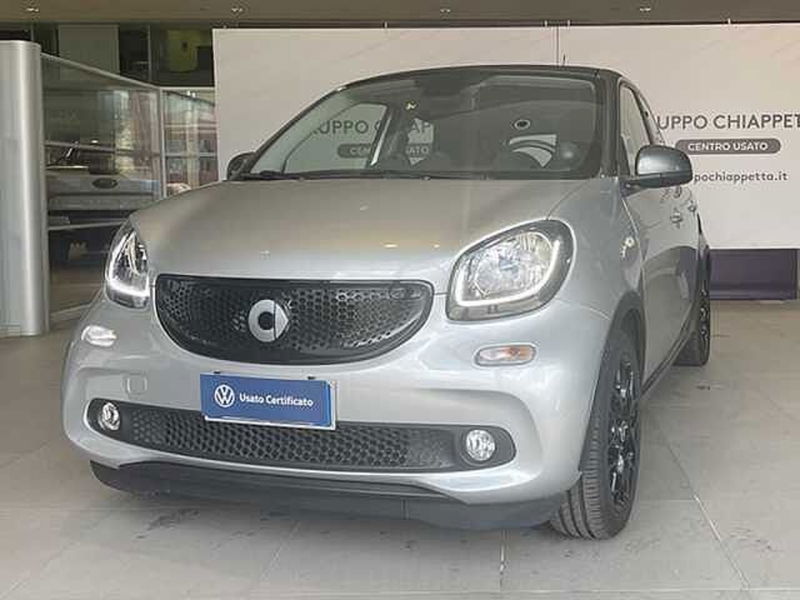 smart forfour forfour 90 0.9 Turbo twinamic Passion  del 2017 usata a Rende