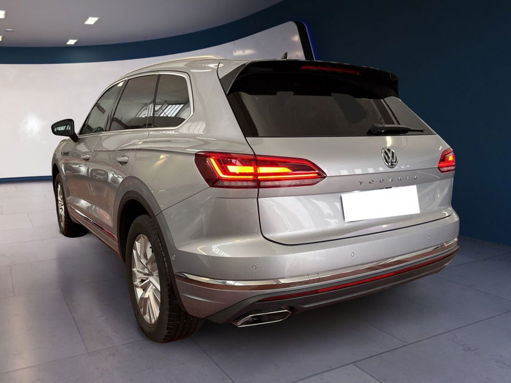 Volkswagen Touareg usata a Torino (4)