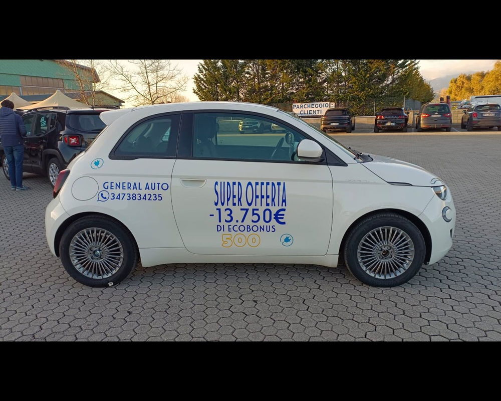 Fiat 500e nuova a Lucca (4)