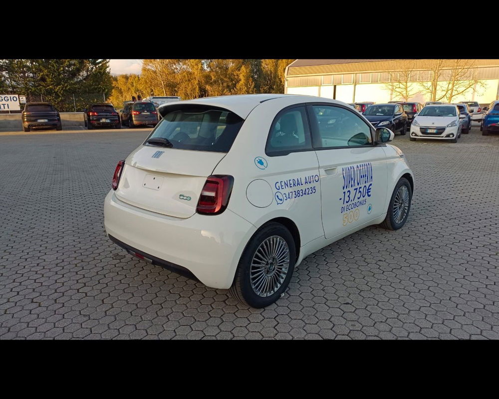 Fiat 500e nuova a Lucca (5)