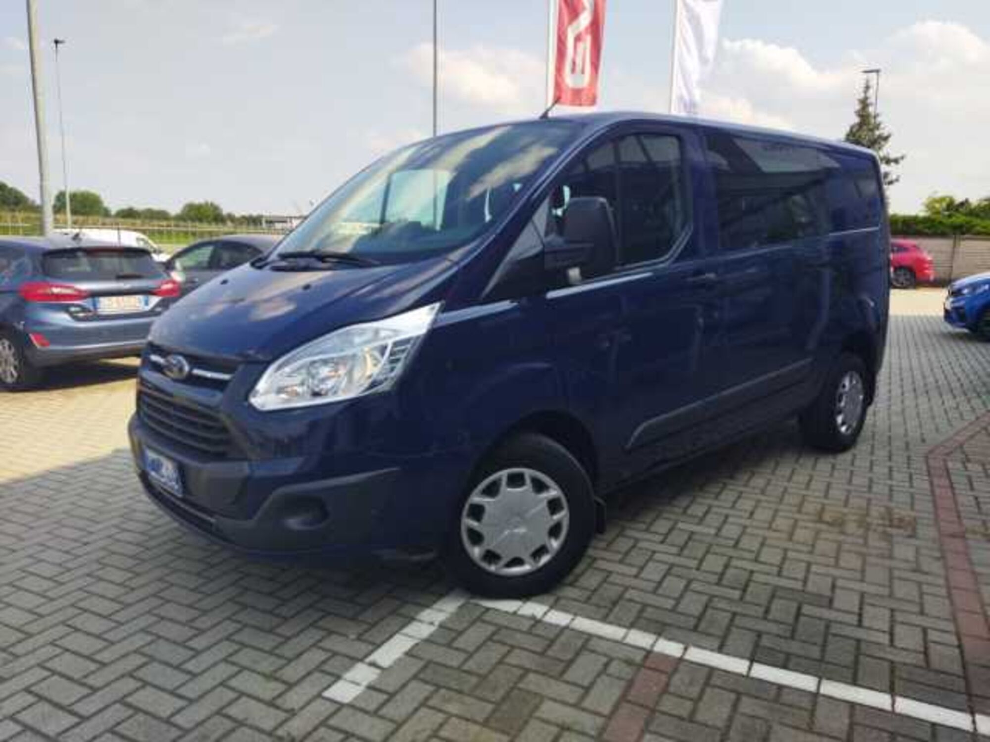 Ford Transit Custom Furgone 270 2.0 TDCi PC-DC Furgone Trend del 2017 usata a Airasca