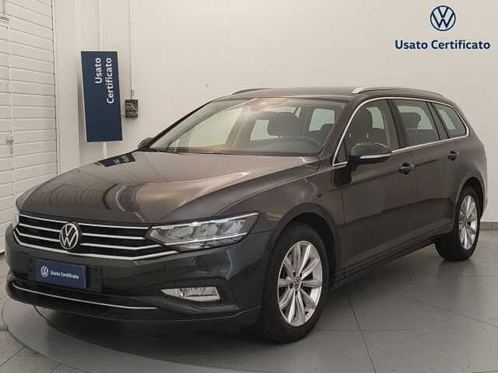 Volkswagen Passat Variant usata a Varese