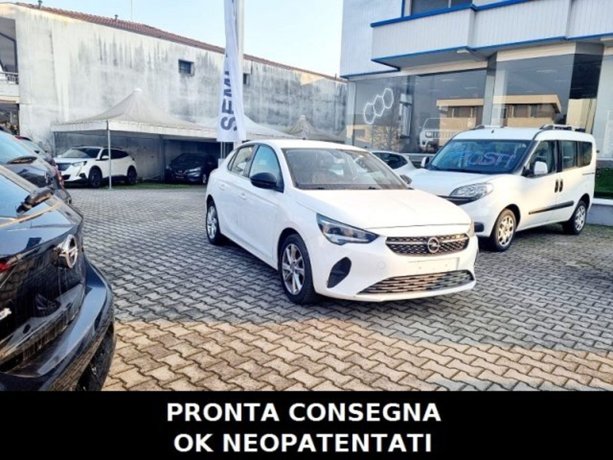 Opel Corsa 1.2 Corsa s&amp;s 75cv del 2021 usata a Limena