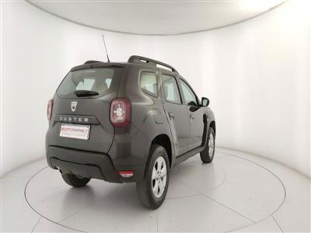 Dacia Duster usata a Bari (7)