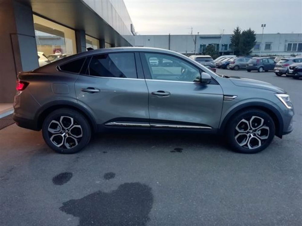 Renault Arkana nuova a Asti (4)