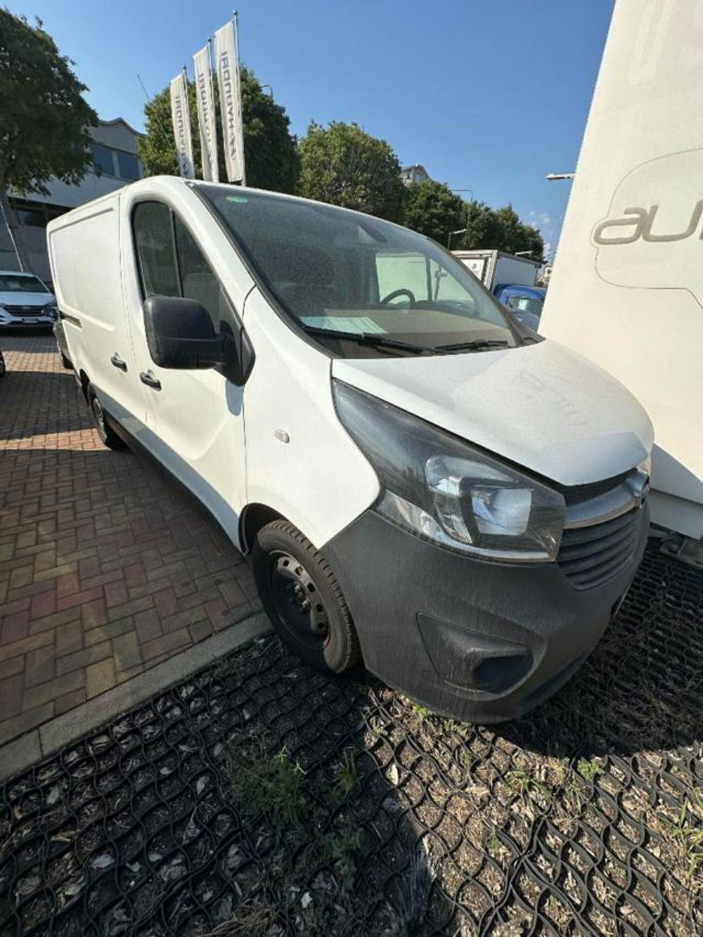 Opel Vivaro nuova a Savona (7)