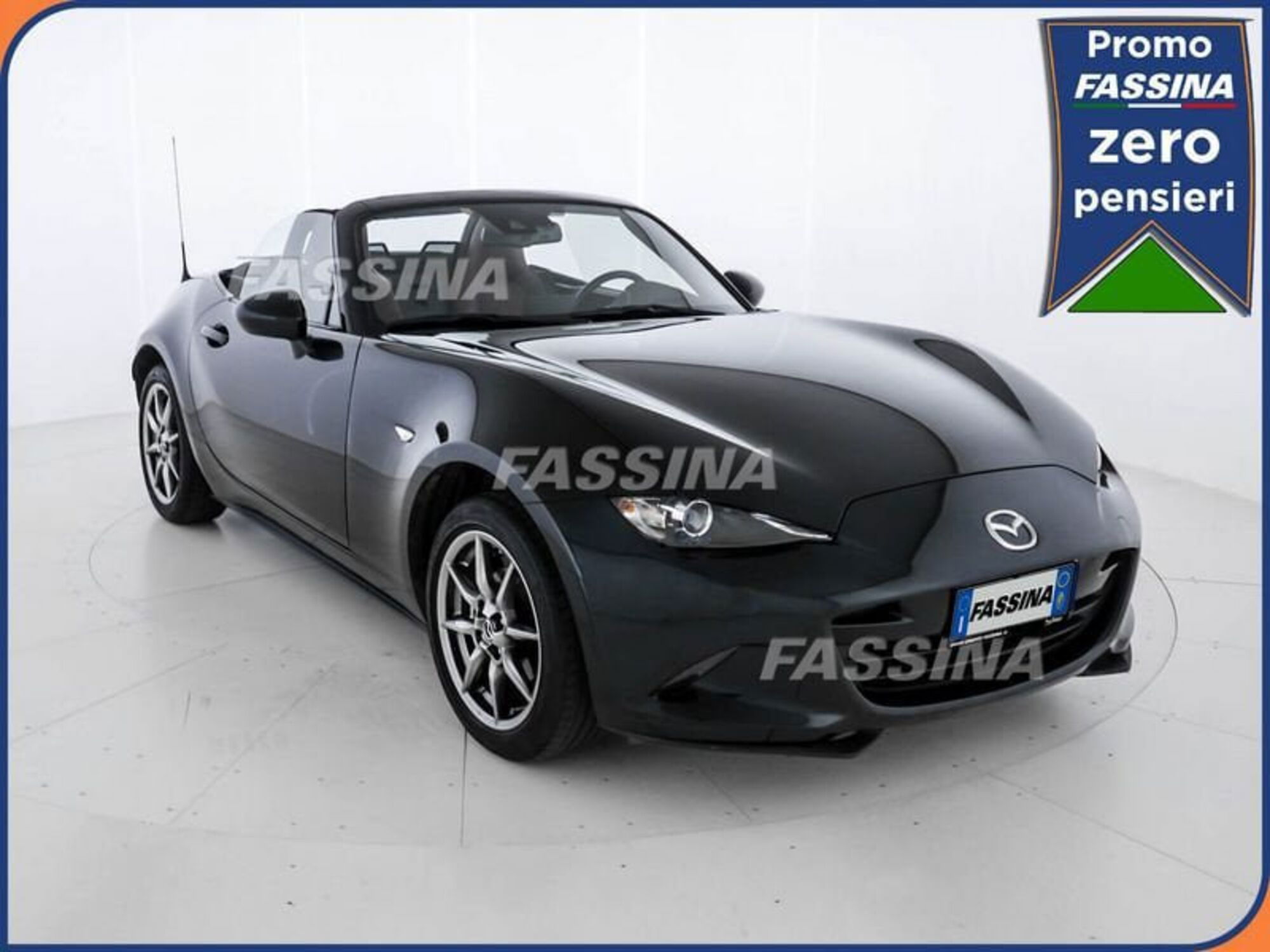 Mazda MX-5 1.5L Skyactiv-G Soft Top 100th Anniversary del 2021 usata a Milano