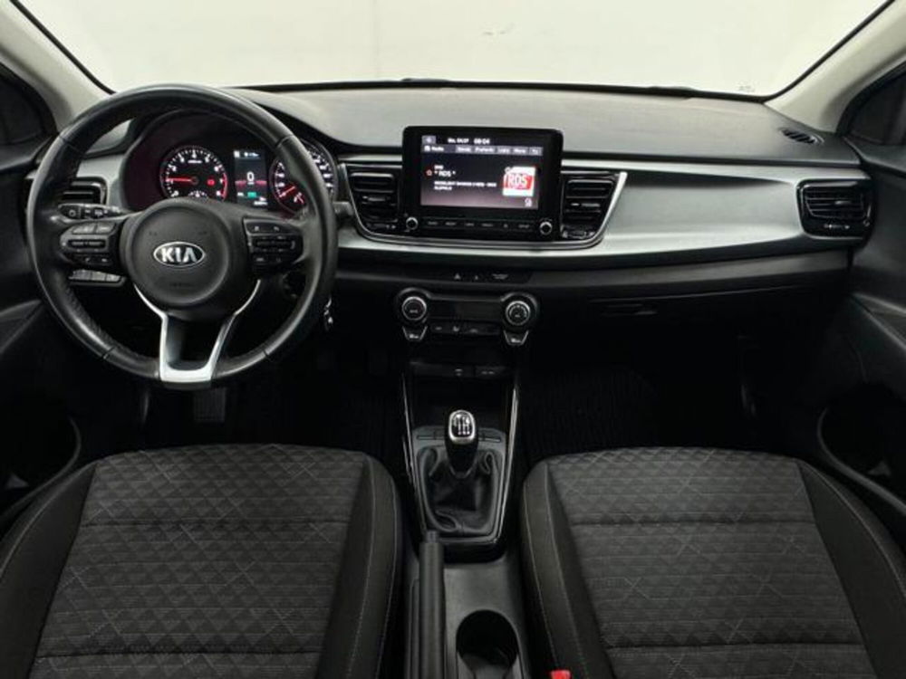 Kia Rio usata a Como (4)