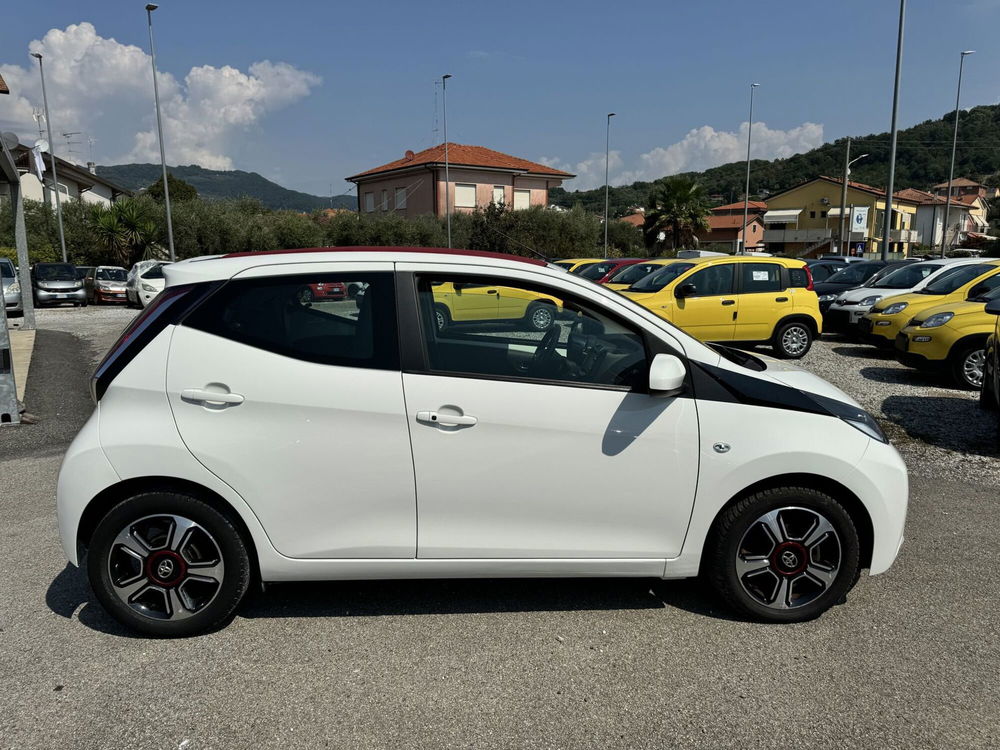 Toyota Aygo usata a La Spezia (8)