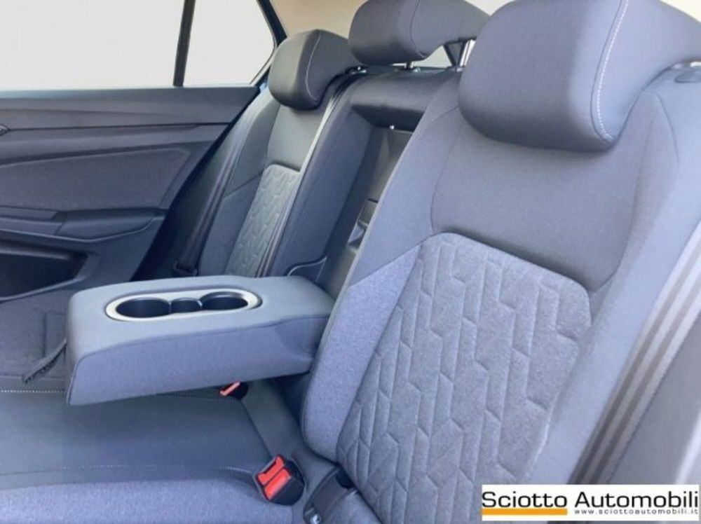 Volkswagen Golf Variant nuova a Messina (13)