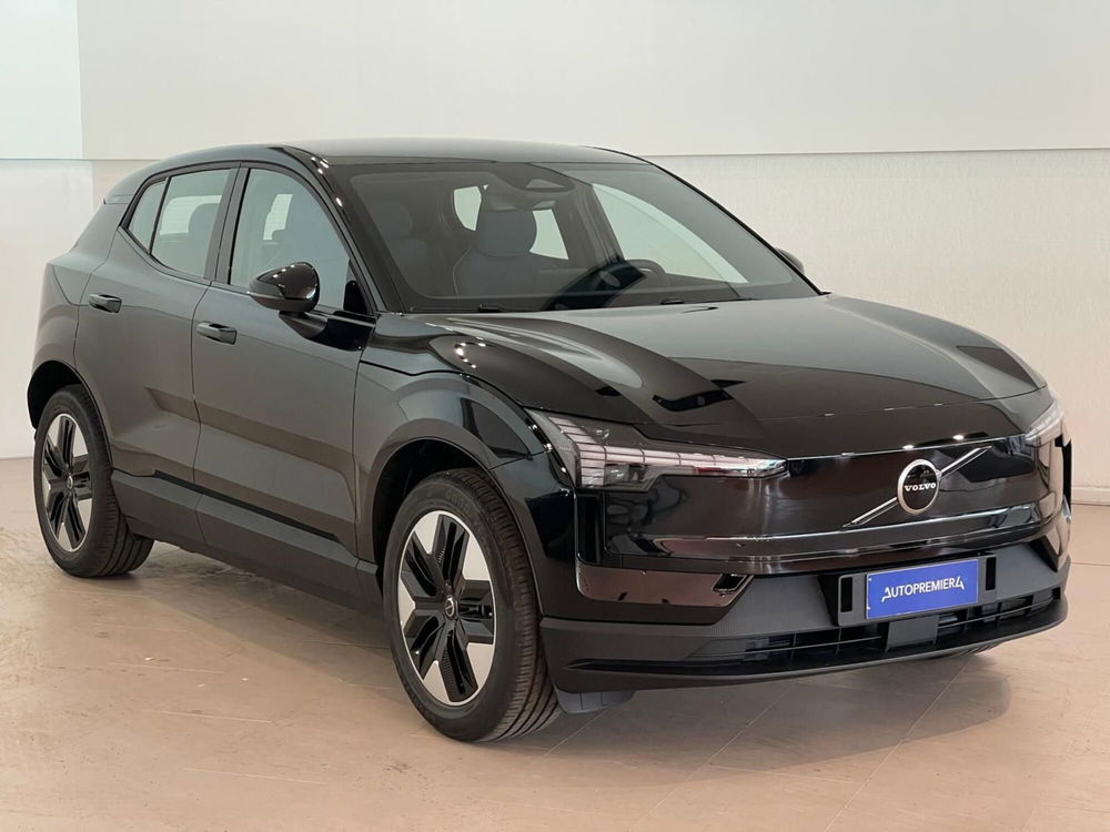 Volvo EX30 nuova a Como (3)