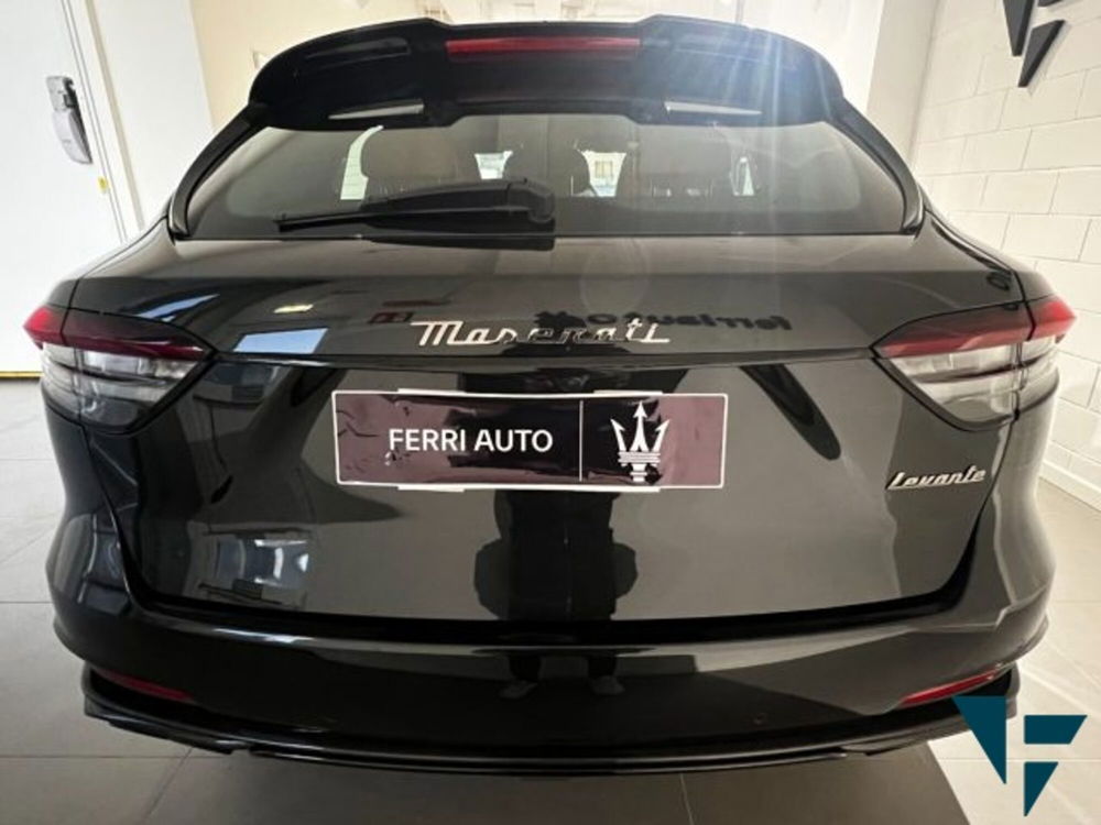 Maserati Levante usata a Udine (5)