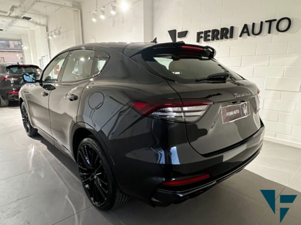 Maserati Levante usata a Udine (6)