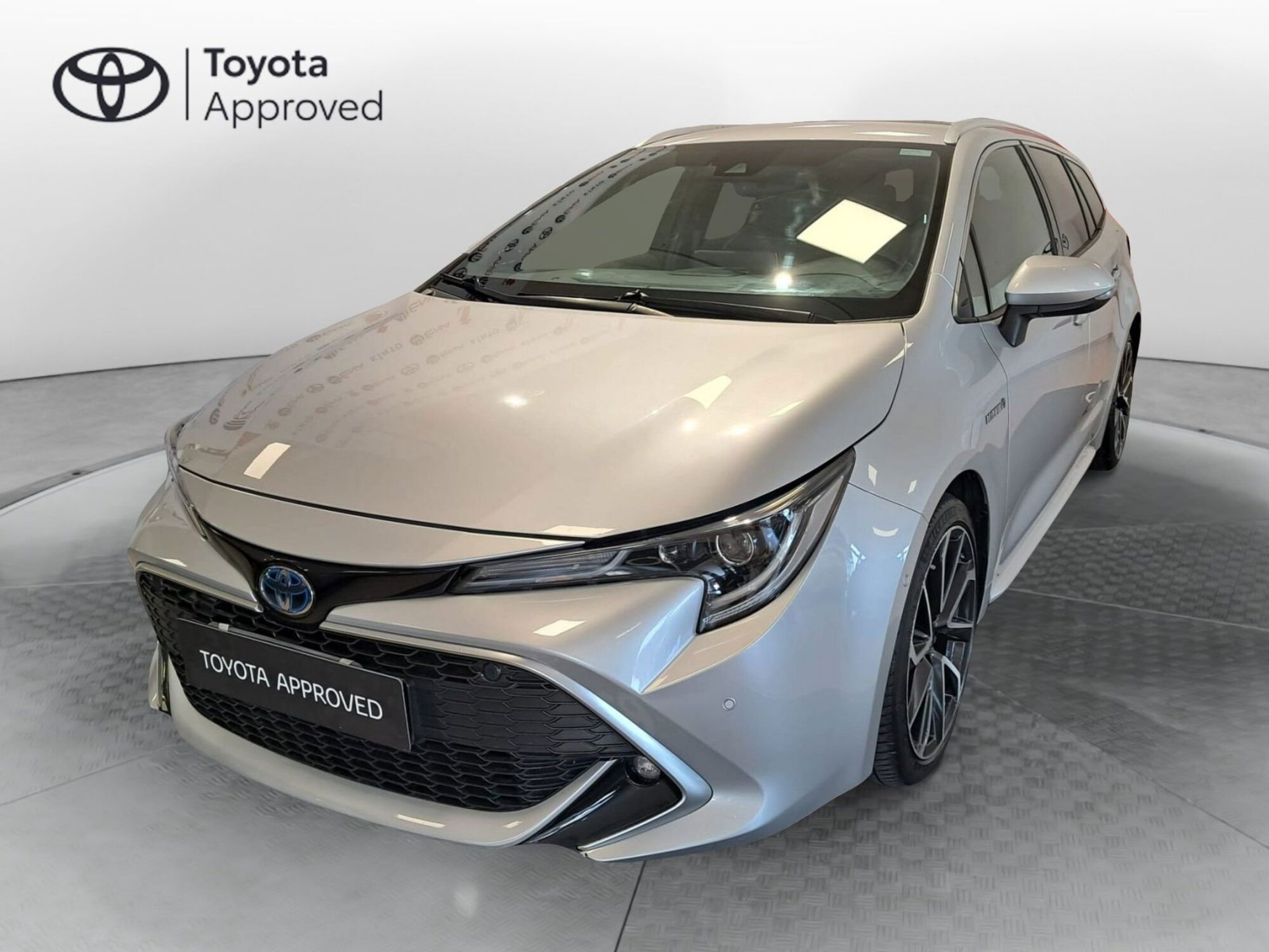 Toyota Corolla Touring Sports 2.0 Hybrid Lounge  del 2019 usata a Cagliari