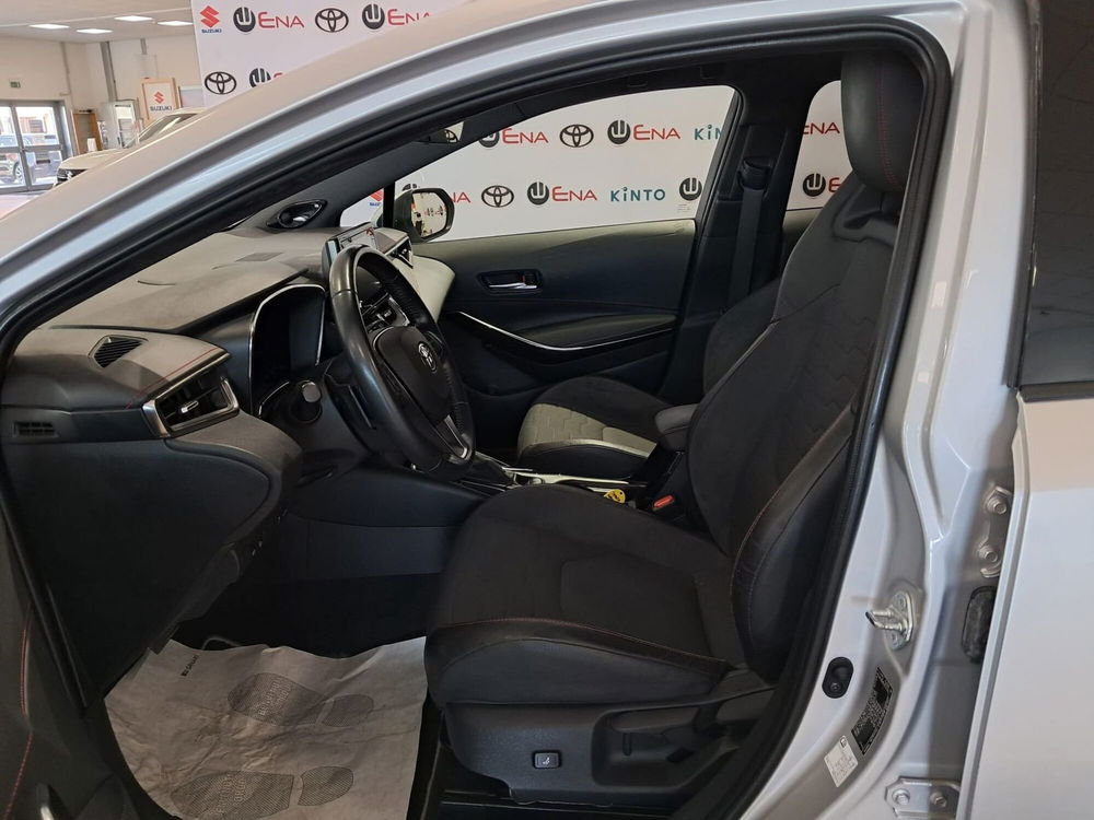 Toyota Corolla Touring Sports usata a Cagliari (12)