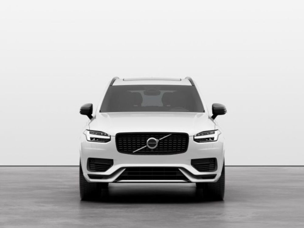 Volvo XC90 nuova a Modena (5)