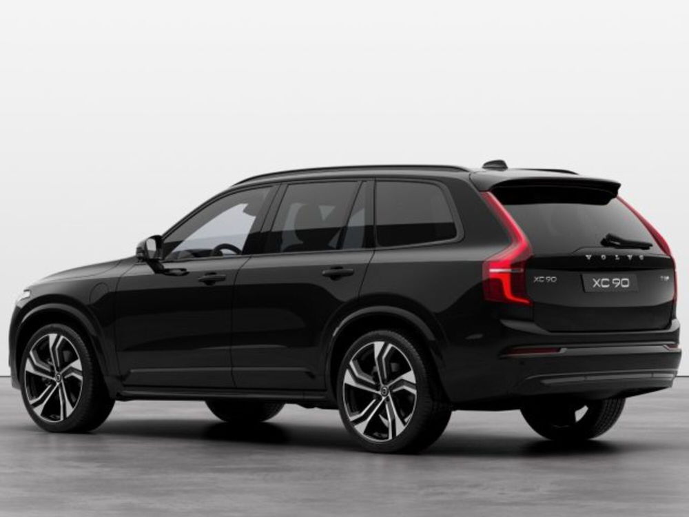 Volvo XC90 nuova a Modena (3)