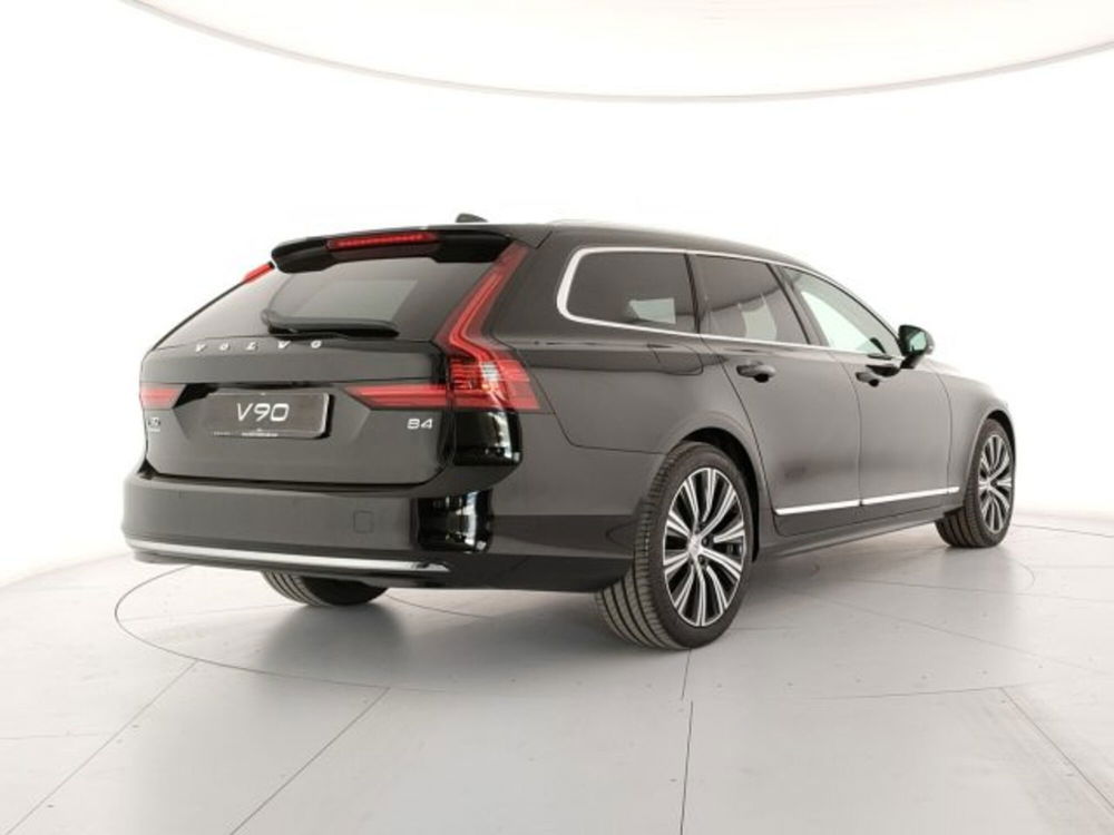 Volvo V90 nuova a Modena (5)