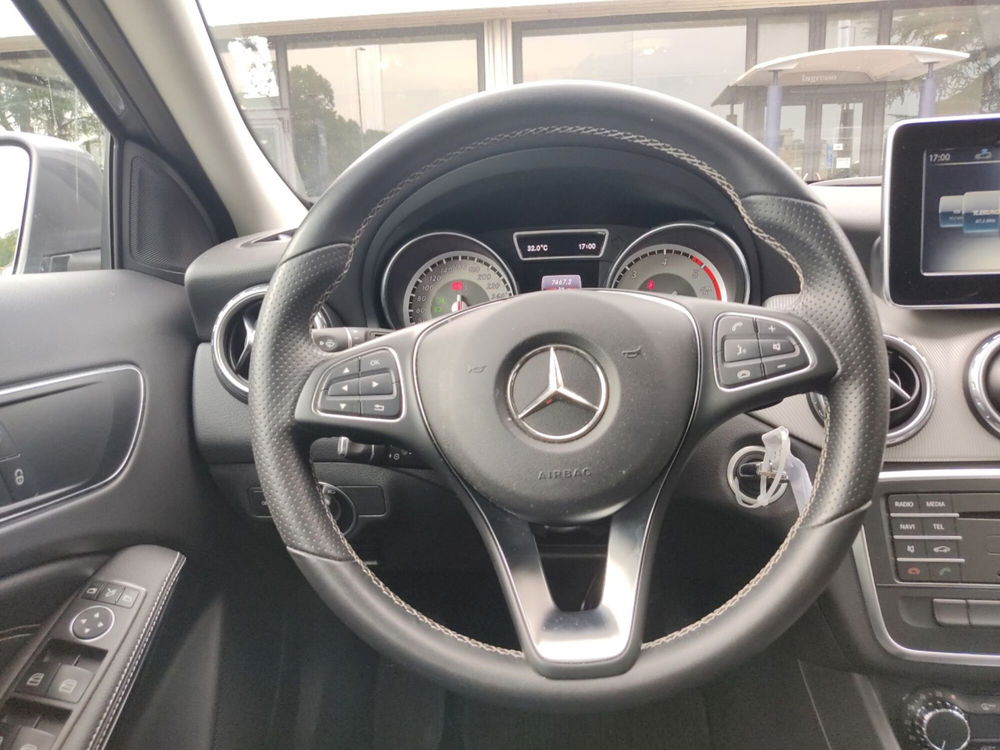 Mercedes-Benz GLA SUV usata a Cremona (11)