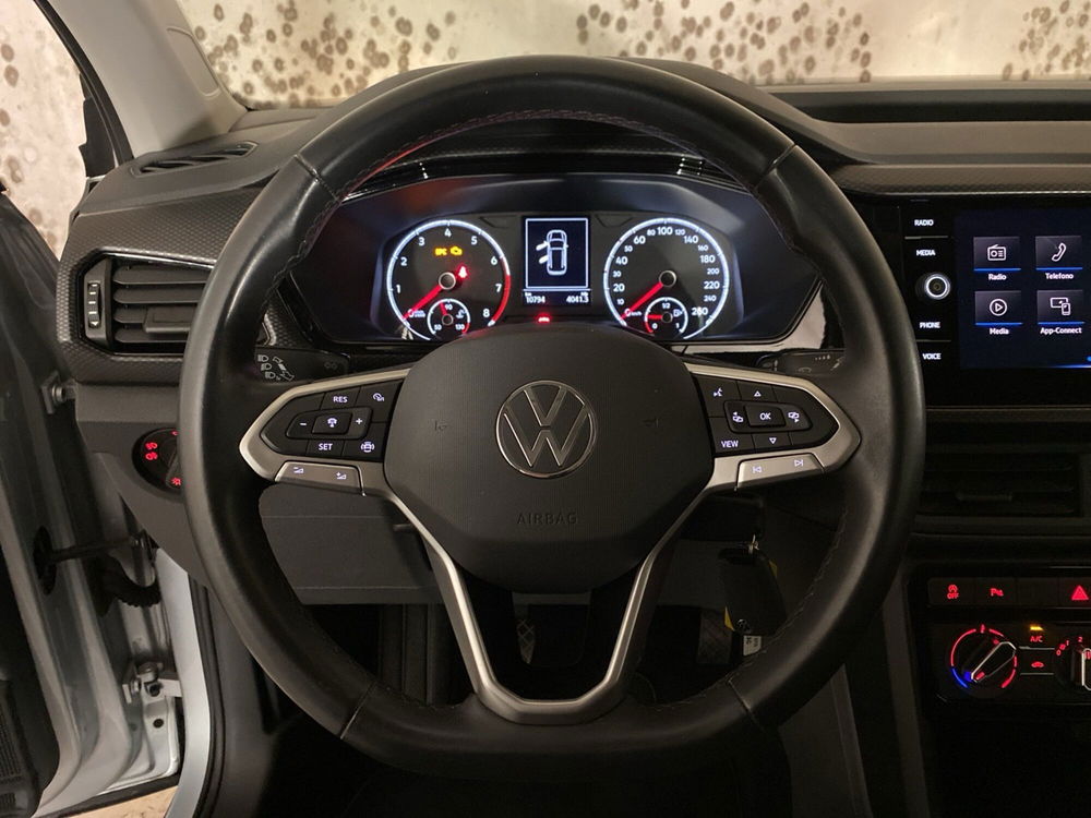 Volkswagen T-Cross usata a Varese (12)