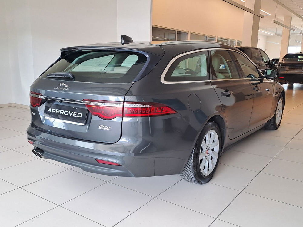 Jaguar XF Sportbrake usata a Pavia (2)