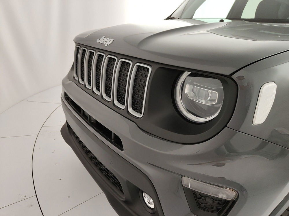 Jeep Renegade nuova a Caserta (11)