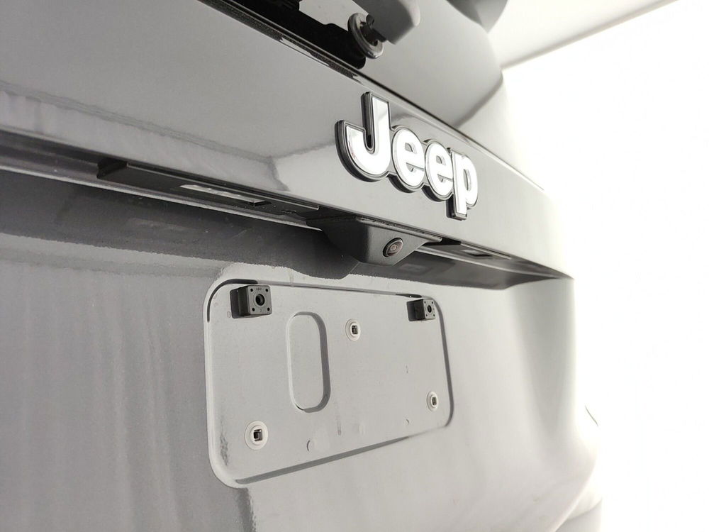 Jeep Renegade nuova a Caserta (16)