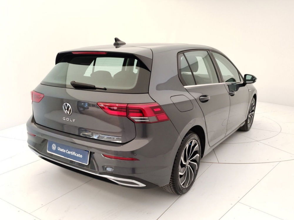 Volkswagen Golf usata a Massa-Carrara (2)