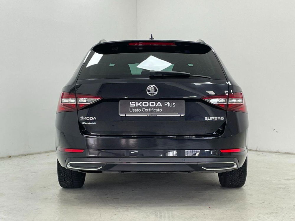 Skoda Superb Station Wagon usata a Como (7)