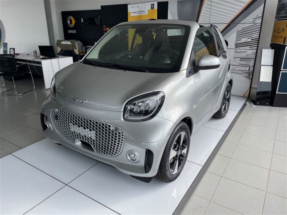 smart Fortwo Cabrio nuova a Siena (2)