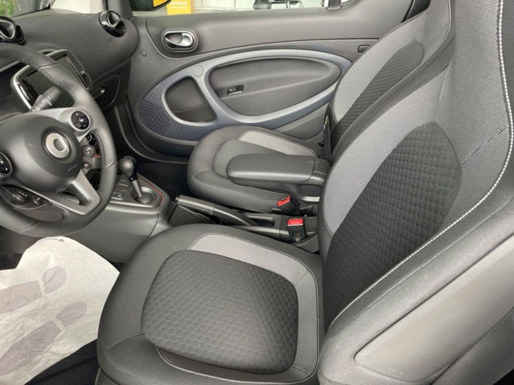 smart Fortwo Cabrio nuova a Siena (6)