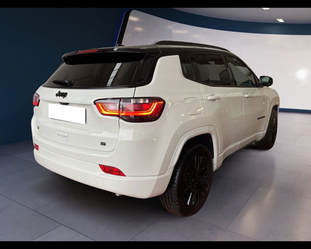 Jeep Compass nuova a Torino (9)