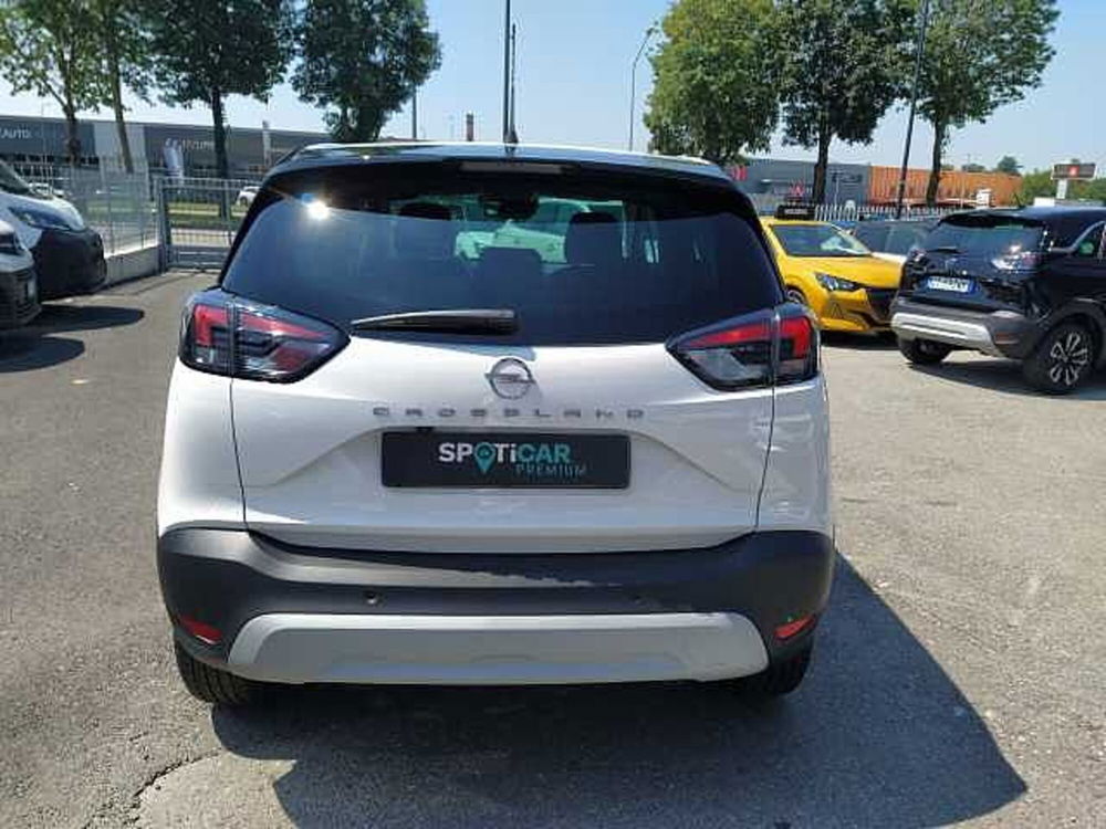 Opel Crossland nuova a Milano (6)