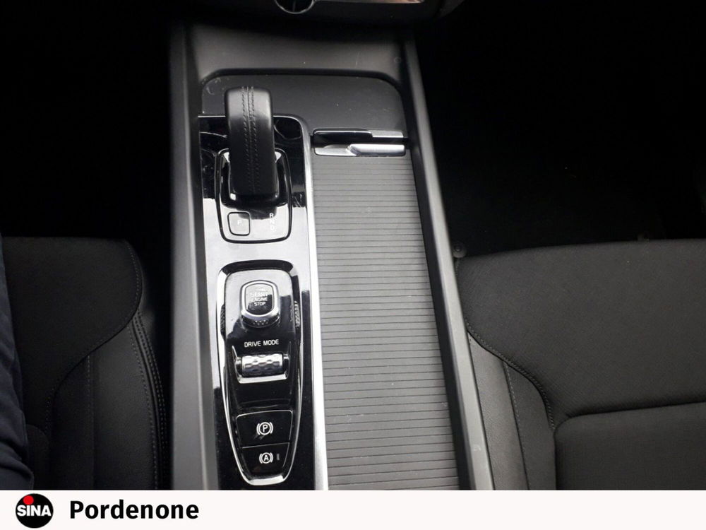 Volvo XC60 usata a Pordenone (15)