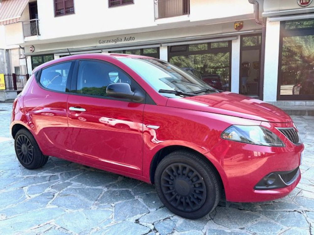 Lancia Ypsilon usata a Milano (3)