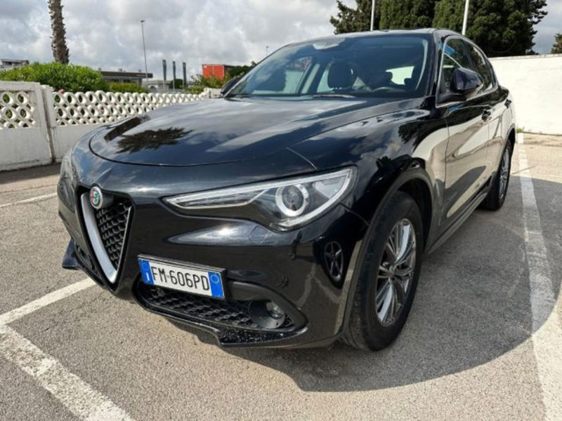 Alfa Romeo Stelvio Stelvio 2.2 Turbodiesel 180 CV AT8 RWD Business del 2017 usata a Lecce