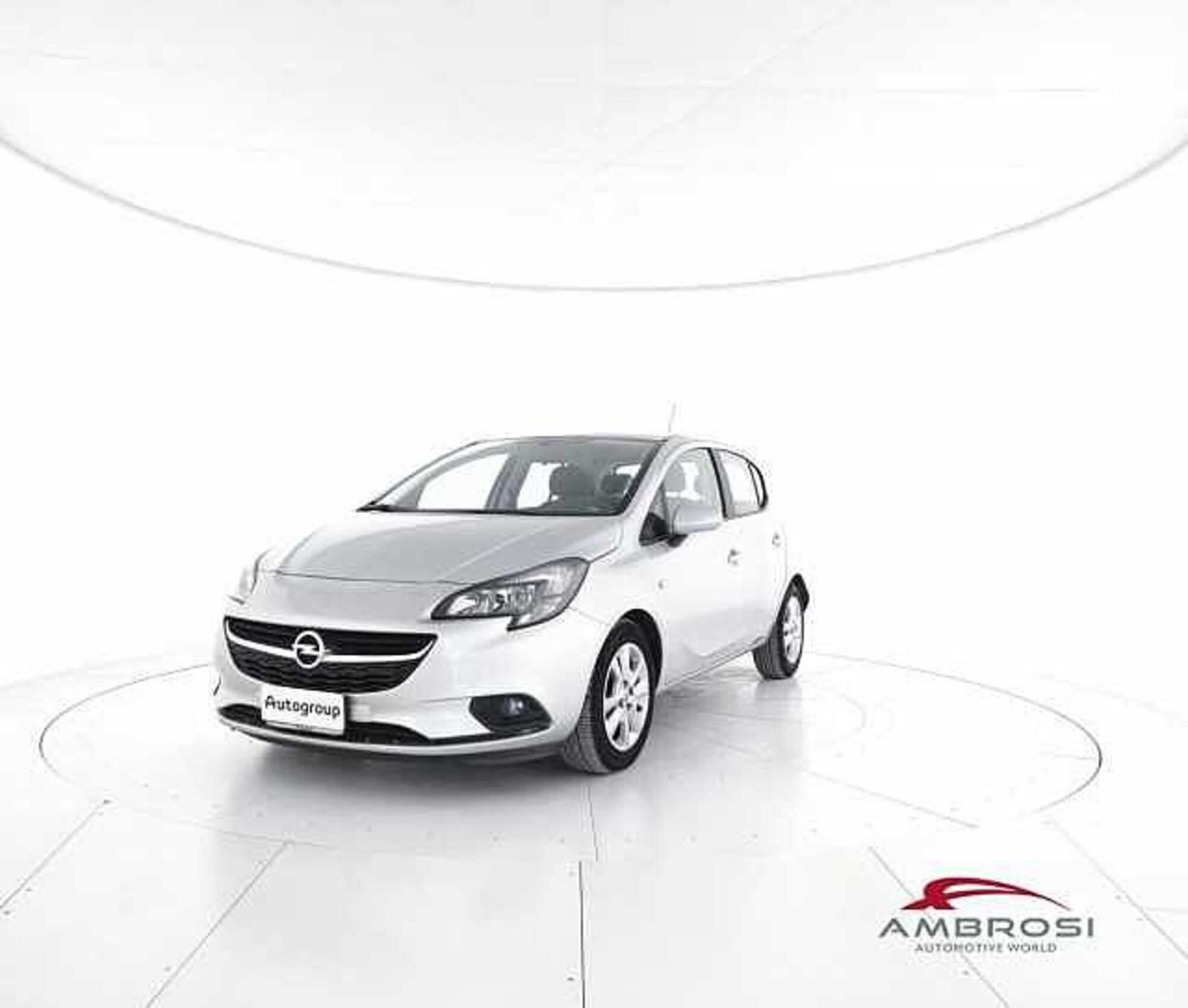 Opel Corsa 1.2 5 porte  del 2016 usata a Viterbo