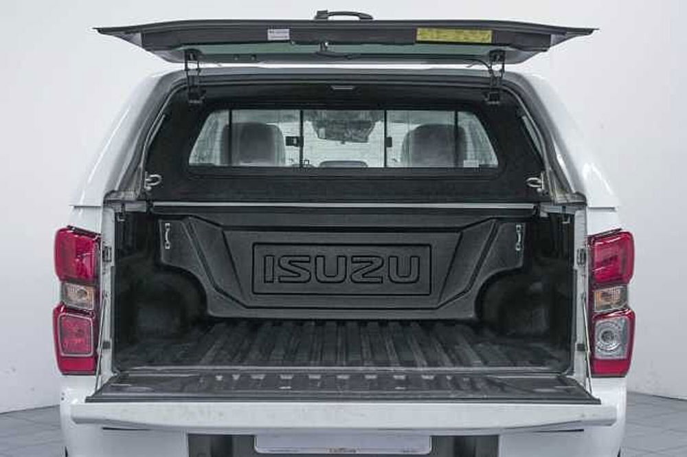 Isuzu D-Max Pick-up usata a Como (8)