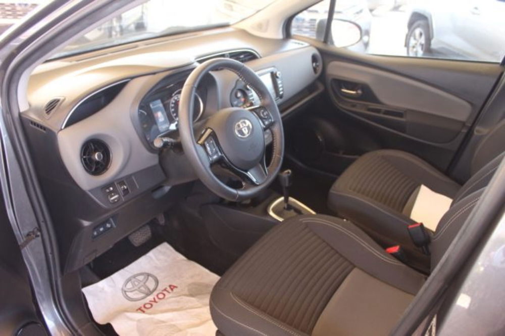 Toyota Yaris usata a Roma (12)