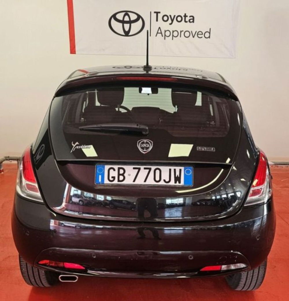 Lancia Ypsilon usata a Reggio Calabria (6)