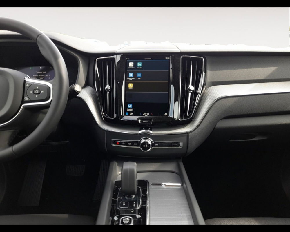 Volvo XC60 nuova a Ravenna (11)