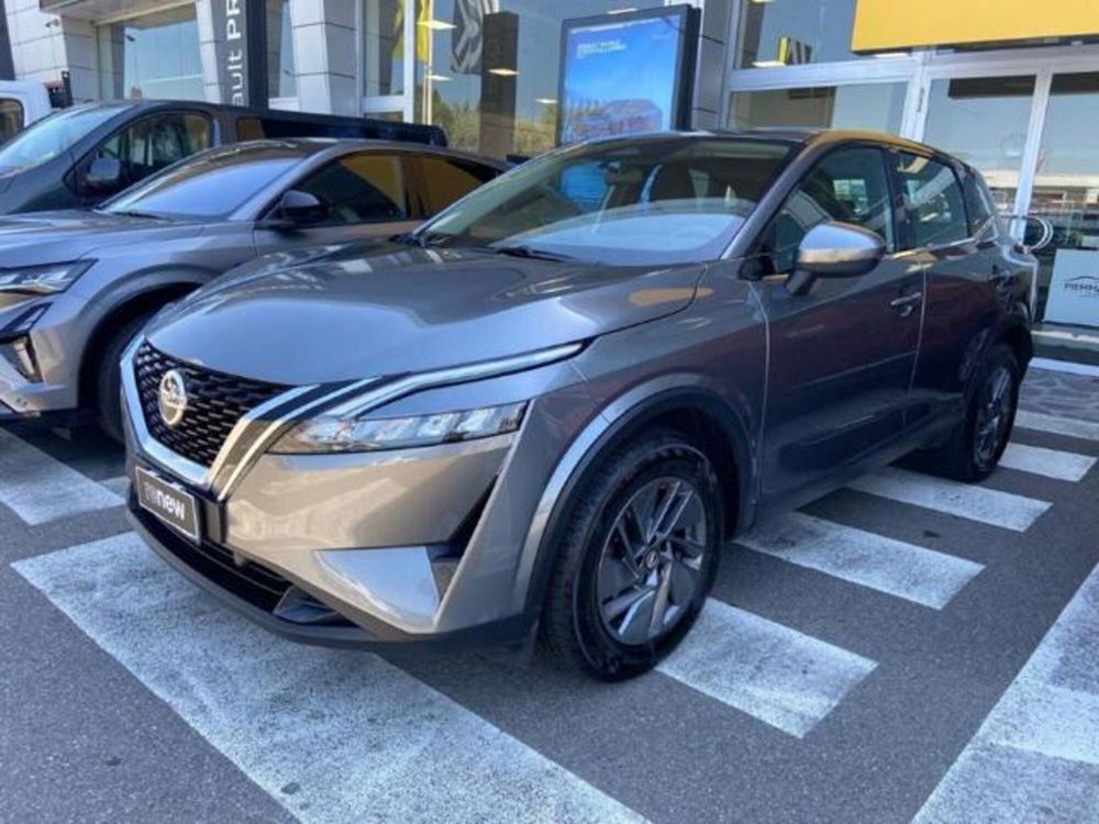 Nissan Qashqai usata a Pavia (2)