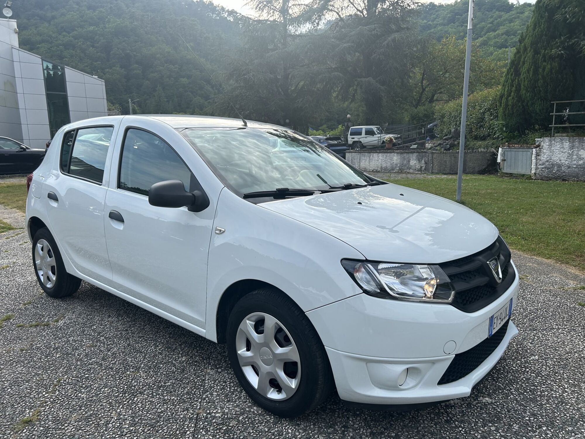 Dacia Sandero 1.2 GPL 75CV Laur&eacute;ate  del 2015 usata a La Spezia