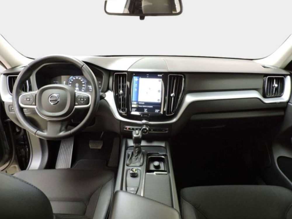 Volvo XC60 usata a Firenze (9)