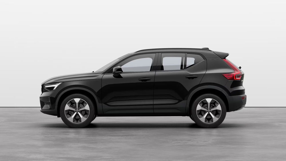 Volvo XC40 nuova a Como (2)