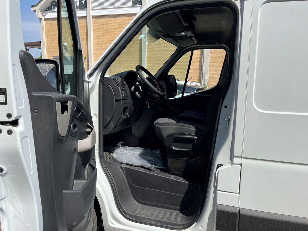 Renault Master Furgone usata a Rimini (9)